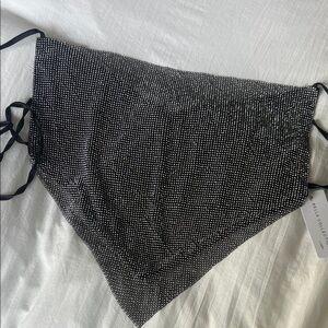 Metallic backless top